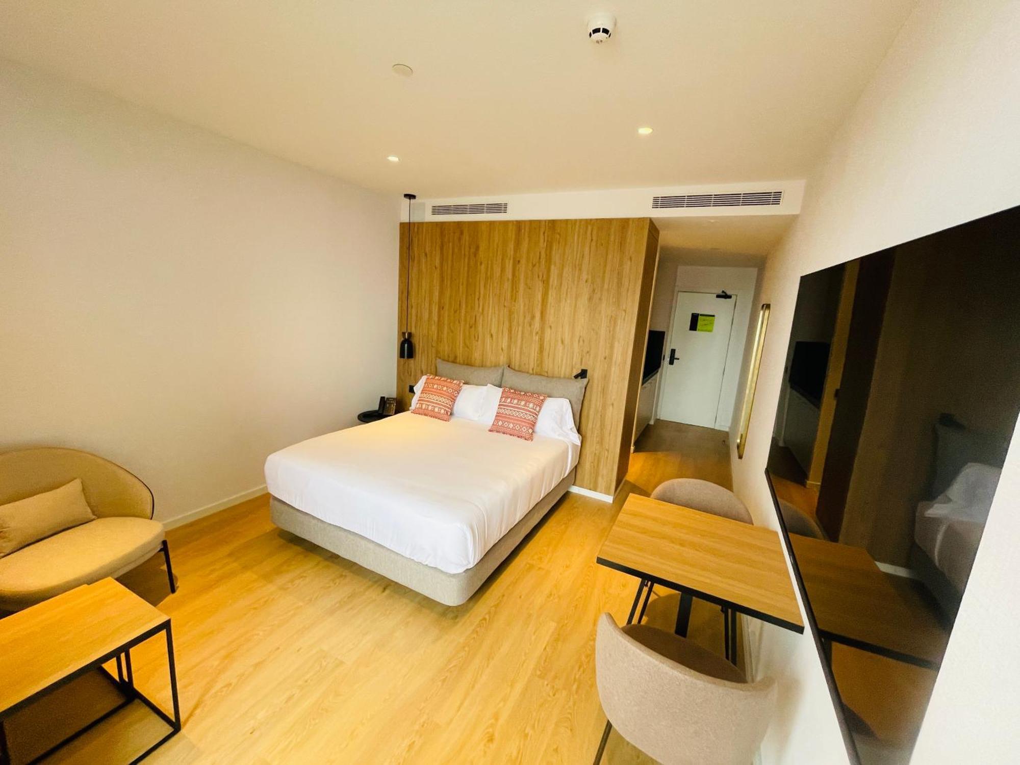 Tembo Barcelona Hotel Sant Adria de Besos Ngoại thất bức ảnh